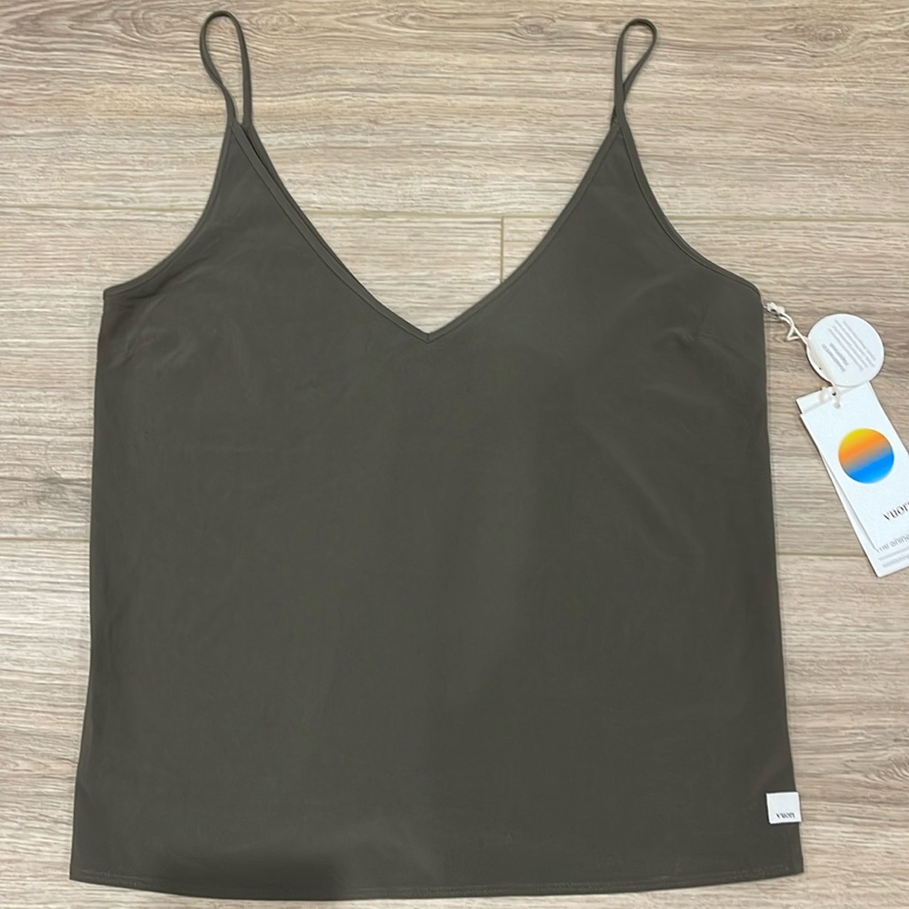 BNWT Vuori Villa Cami Sz Small Dark Oregano
